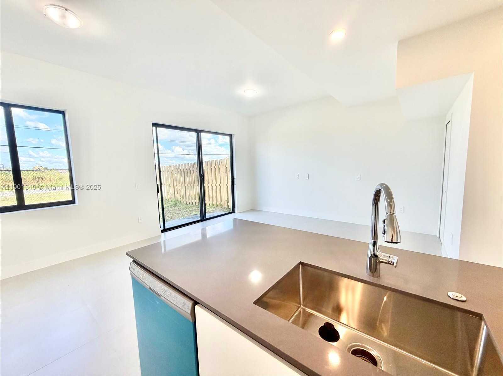 Small Image of 19113 SOUTH WEST 344 TER #19113, Miami Number 21