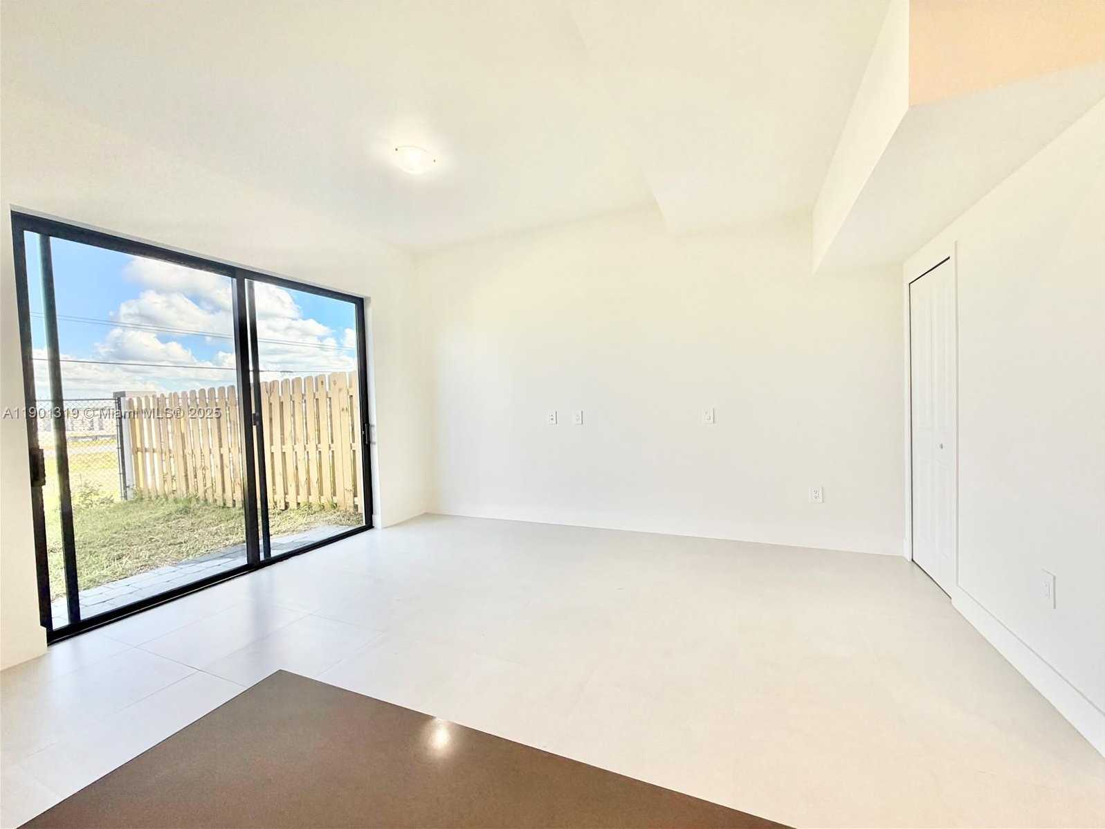 Small Image of 19113 SOUTH WEST 344 TER #19113, Miami Number 22