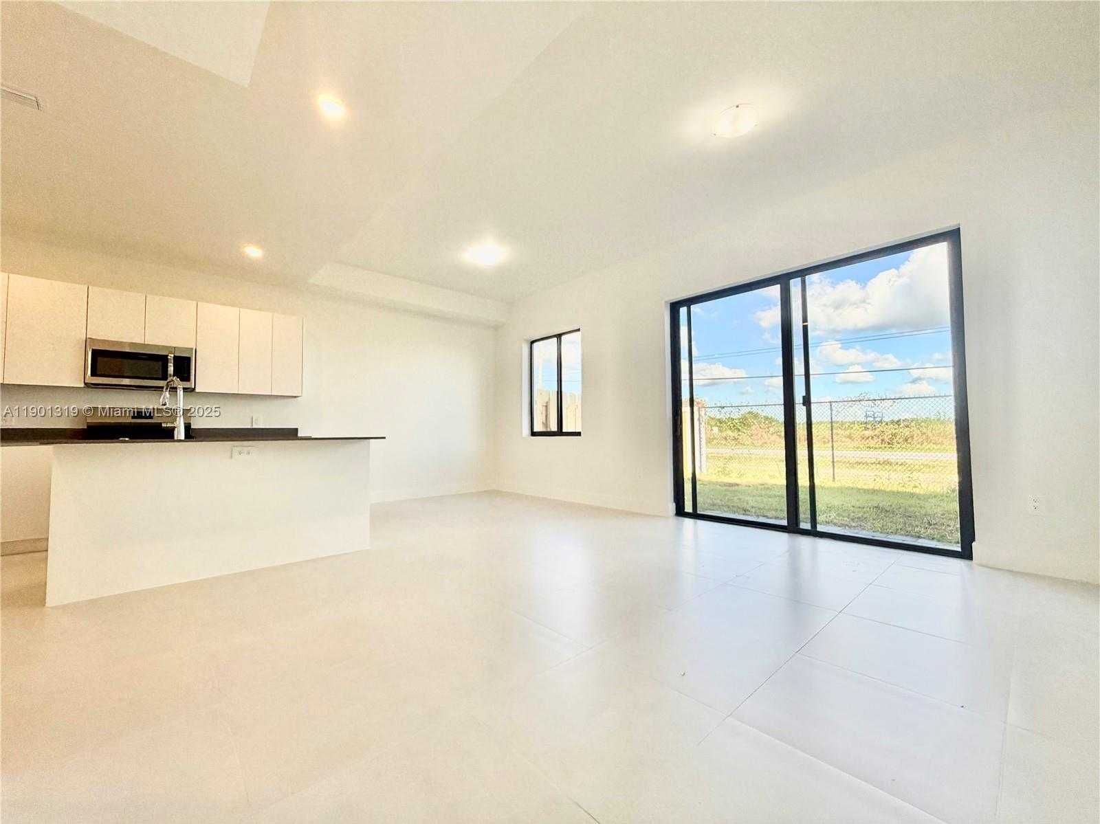 Small Image of 19113 SOUTH WEST 344 TER #19113, Miami Number 26