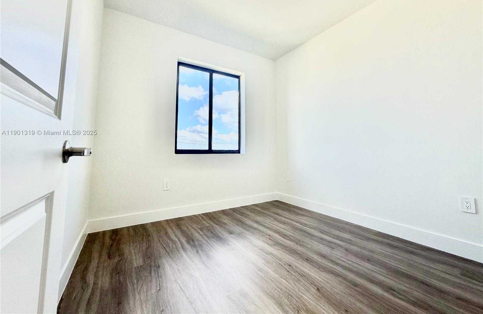 Small Image of 19113 SOUTH WEST 344 TER #19113, Miami Number 34