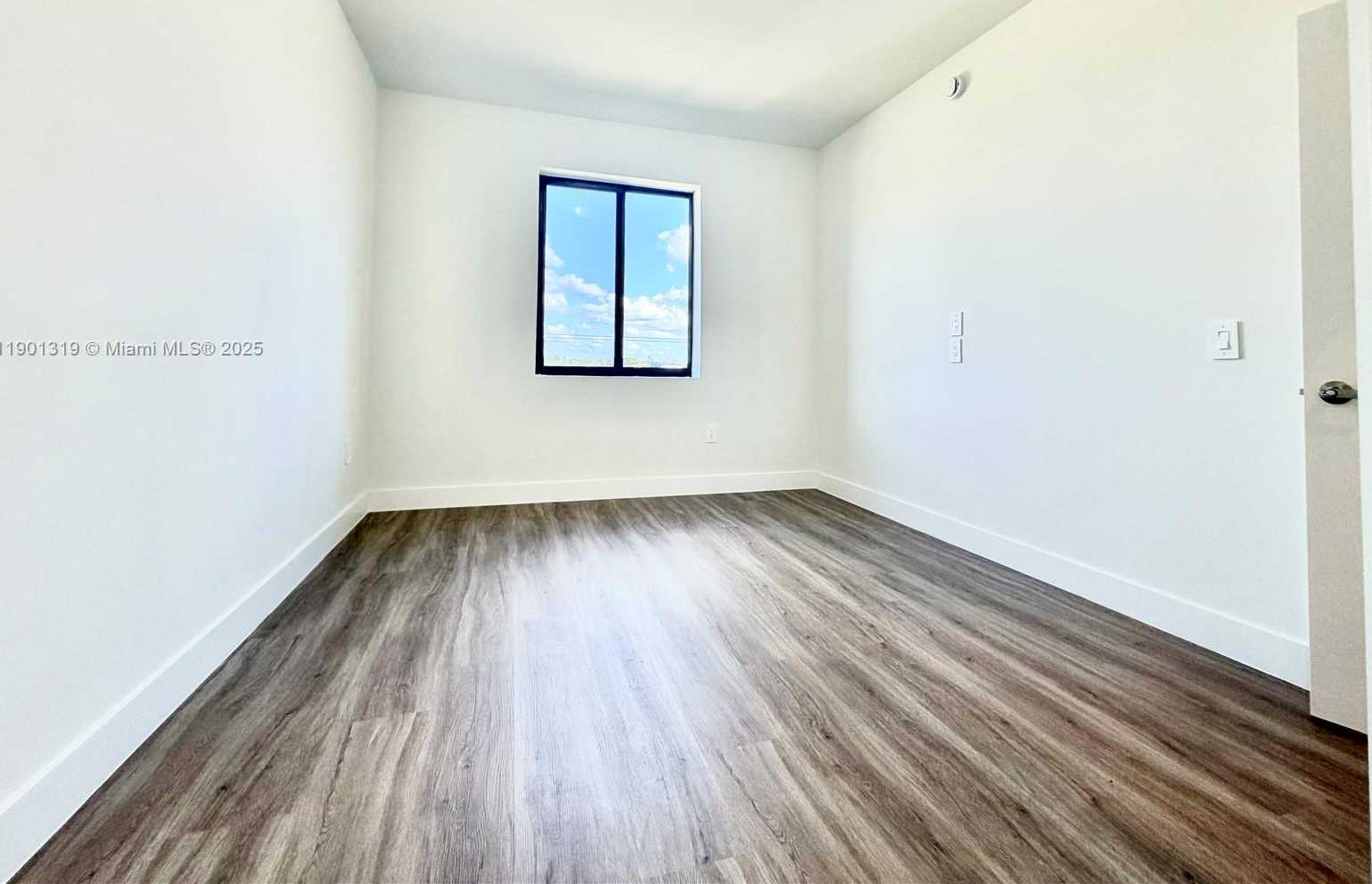 Small Image of 19113 SOUTH WEST 344 TER #19113, Miami Number 42