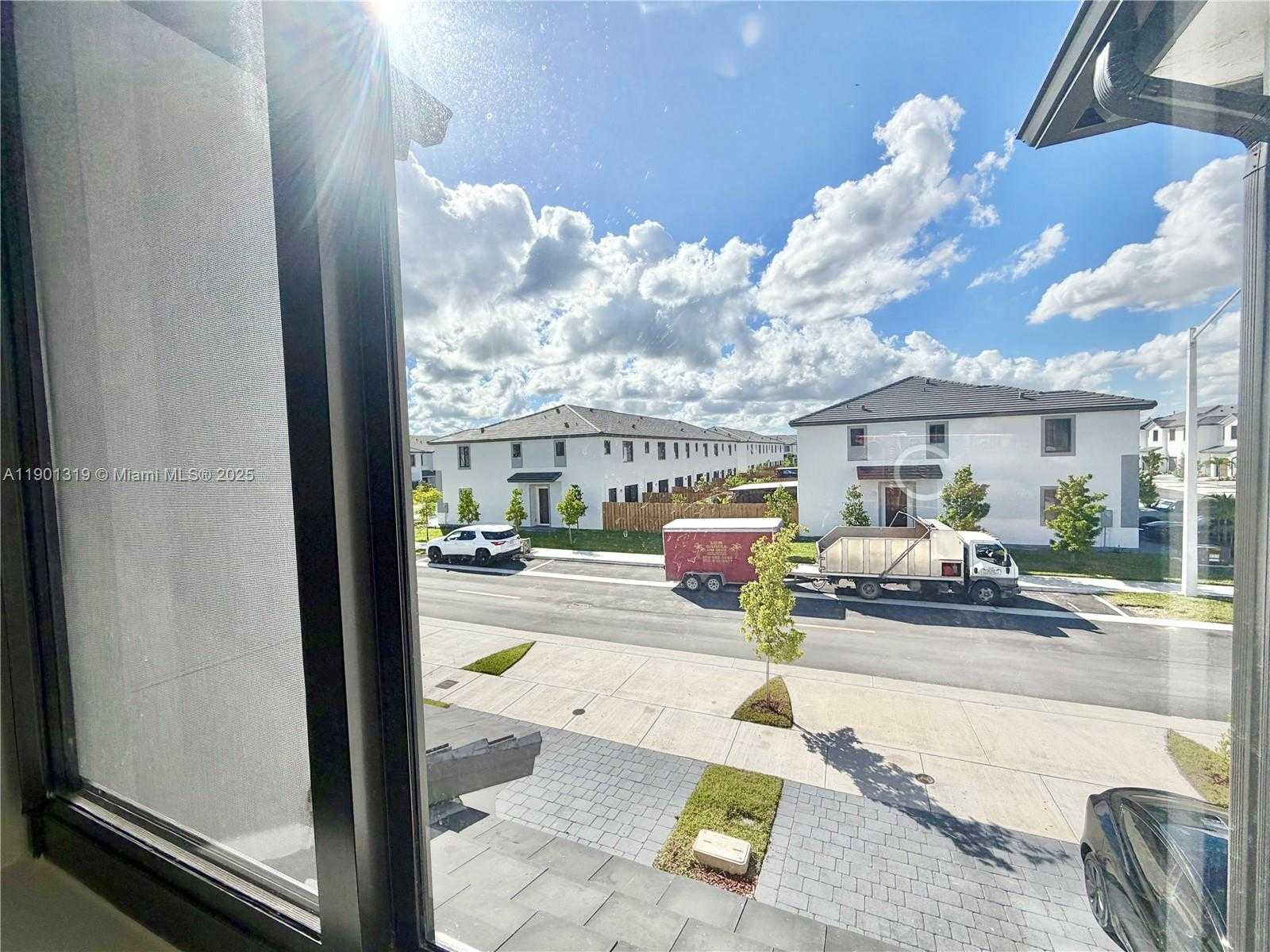 Small Image of 19113 SOUTH WEST 344 TER #19113, Miami Number 46