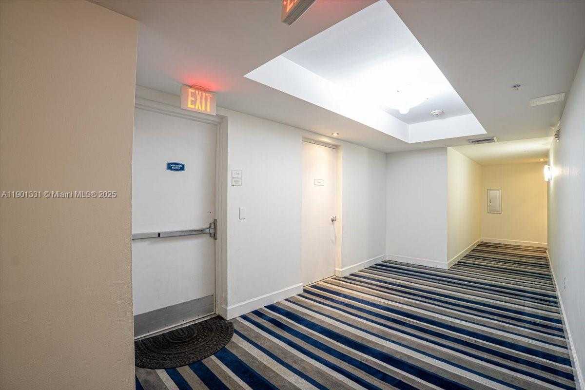 Small Image of 18800 NORTH EAST 29TH AVE #302, Aventura Number 18