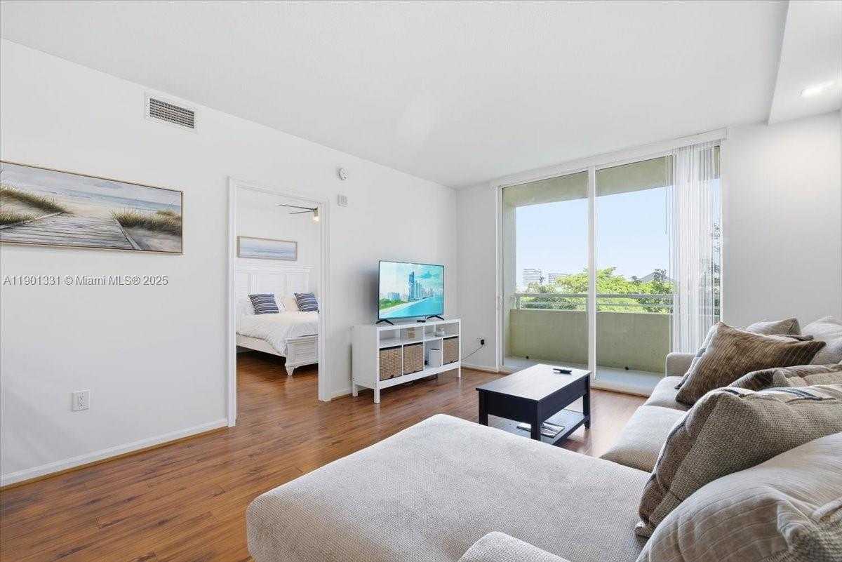 Small Image of 18800 NORTH EAST 29TH AVE #302, Aventura Number 20