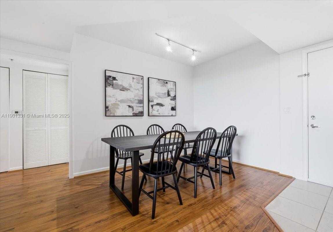 Small Image of 18800 NORTH EAST 29TH AVE #302, Aventura Number 27