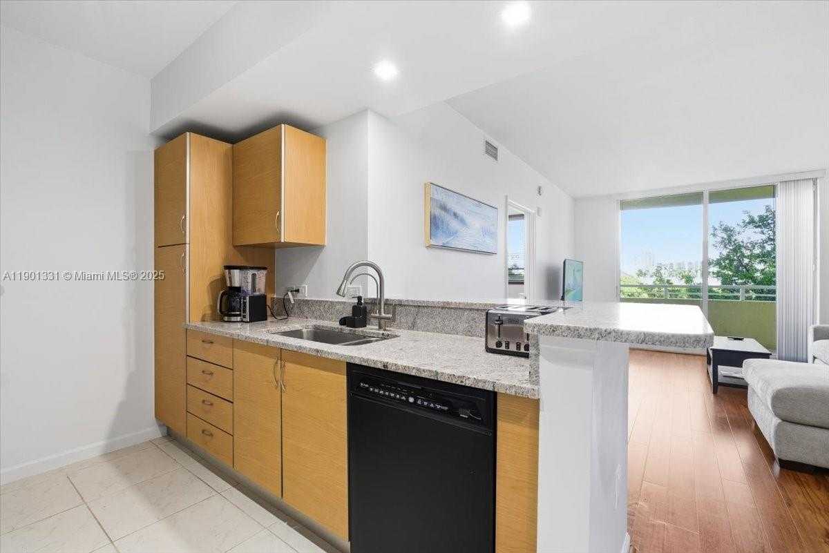 Small Image of 18800 NORTH EAST 29TH AVE #302, Aventura Number 30