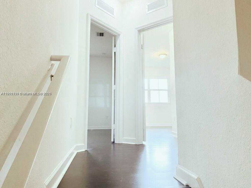 Small Image of 290 NORTH WEST 109TH AVE #208, Miami Number 13