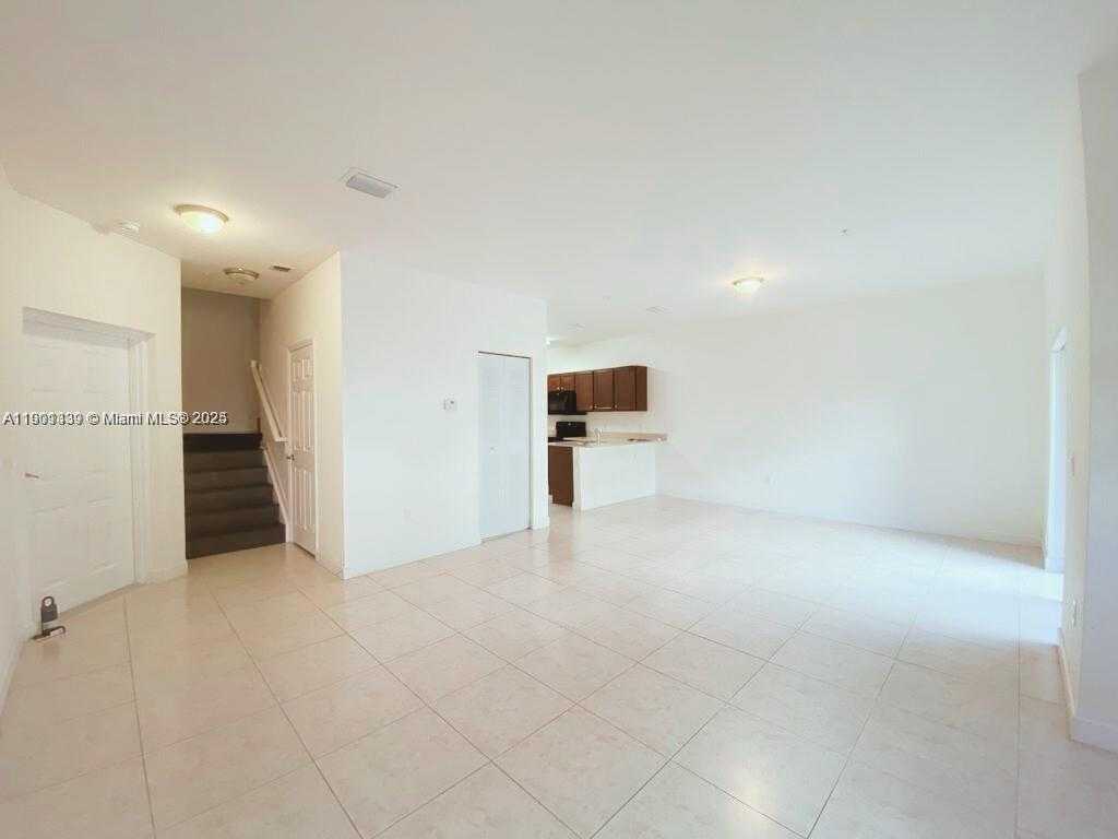 Small Image of 290 NORTH WEST 109TH AVE #208, Miami Number 4