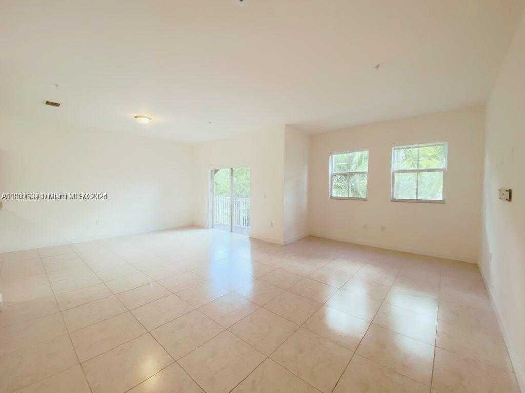 Small Image of 290 NORTH WEST 109TH AVE #208, Miami Number 5