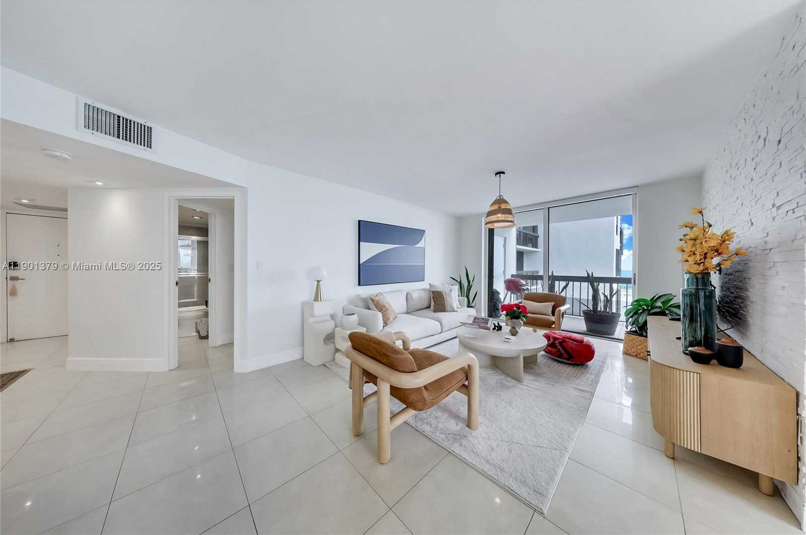 Small Image of 2333 BRICKELL AVE #1406, Miami Number 10