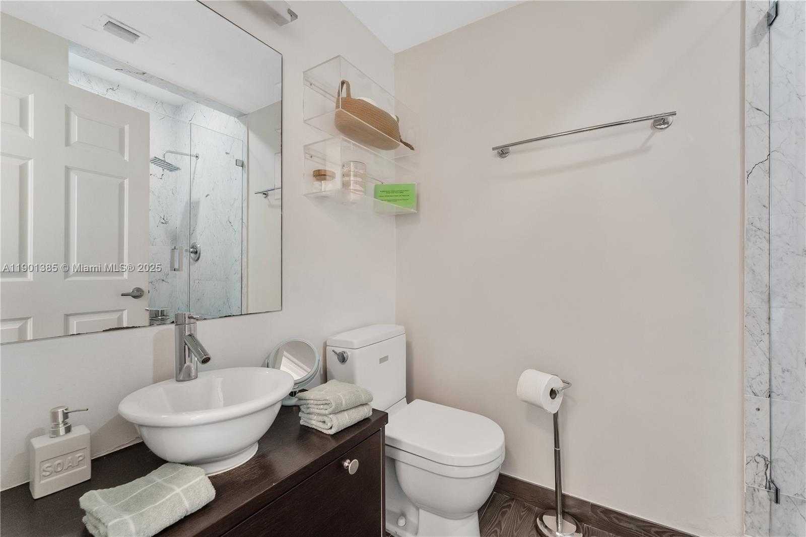 Small Image of 927 EUCLID AVE #6, Miami Beach Number 10