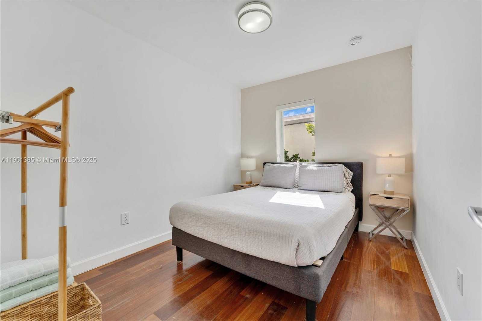 Small Image of 927 EUCLID AVE #6, Miami Beach Number 11