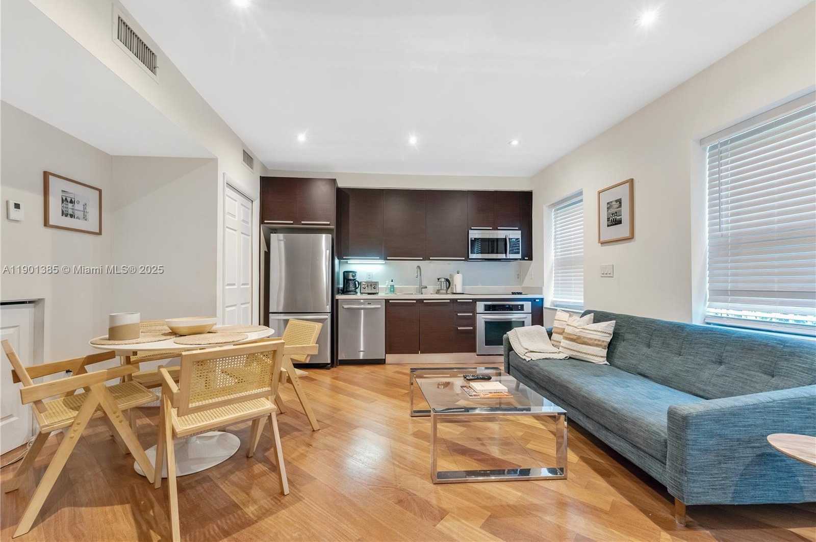 Small Image of 927 EUCLID AVE #6, Miami Beach Number 2