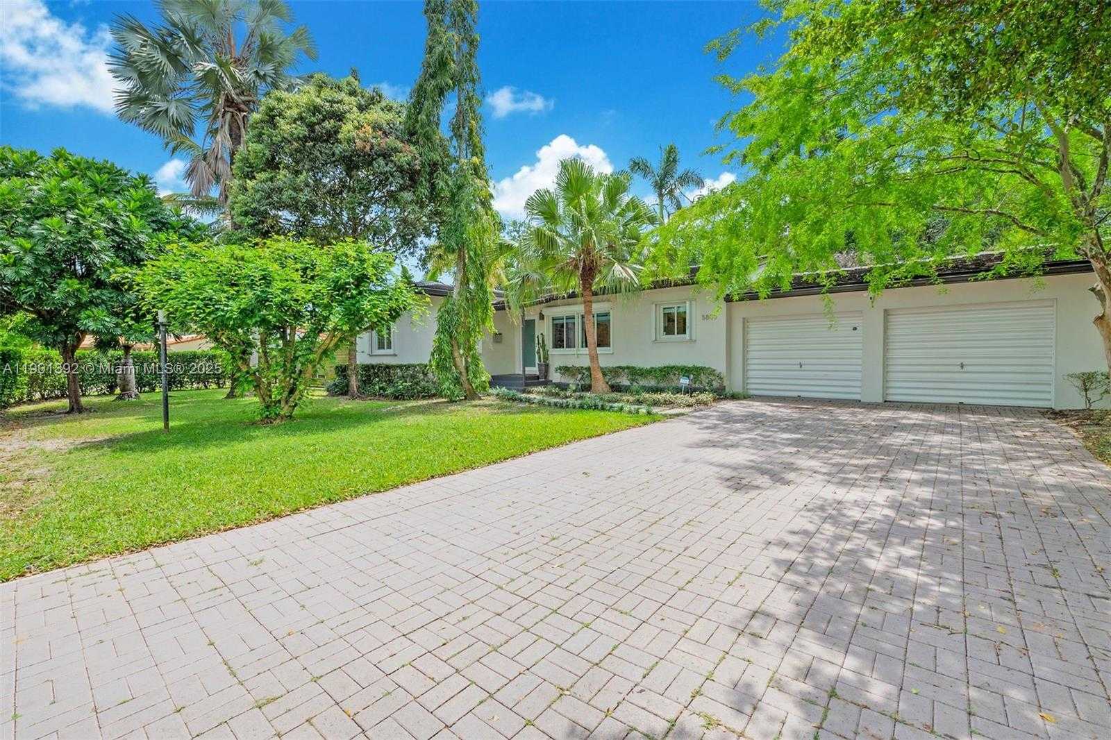 Small Image of 5800 SOUTH WEST 50TH TER, Miami Number 12