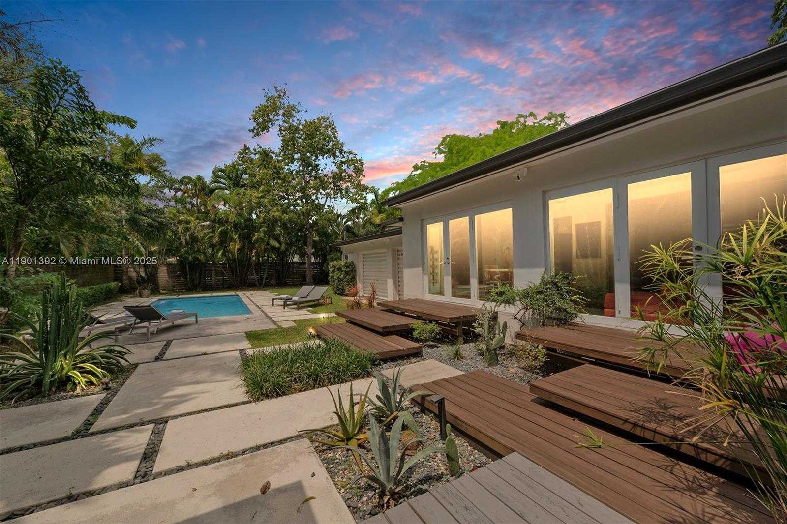 Small Image of 5800 SOUTH WEST 50TH TER, Miami Number 15