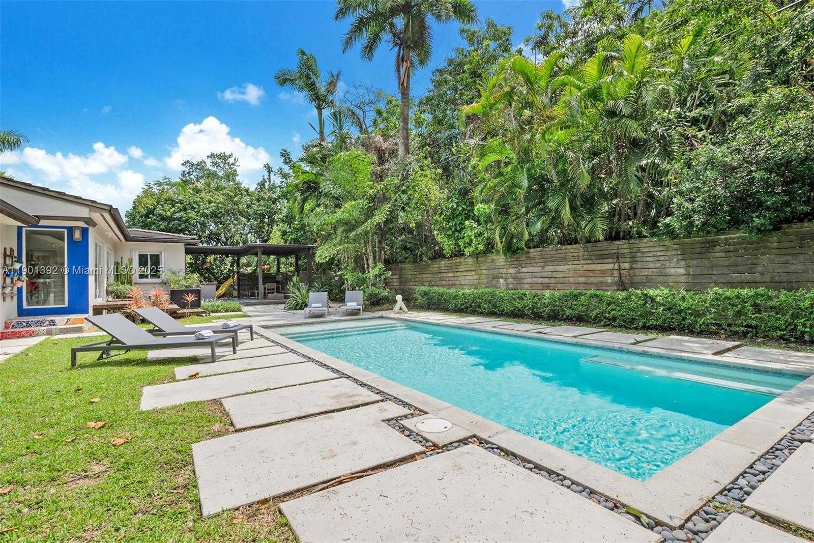 Small Image of 5800 SOUTH WEST 50TH TER, Miami Number 17