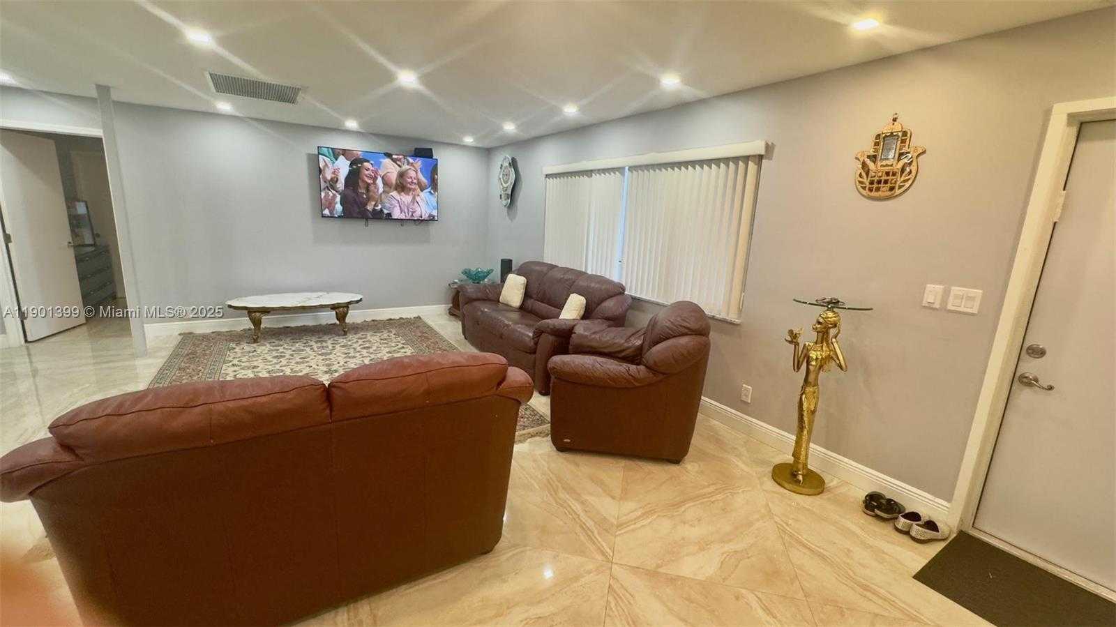 Small Image of 329 SOUTH EAST 3RD ST #502S, Hallandale Beach Number 16