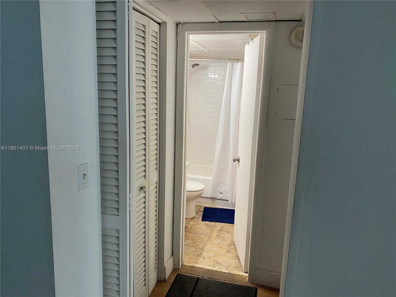 Small Image of 1732 MERIDIAN AVE #502, Miami Beach Number 17