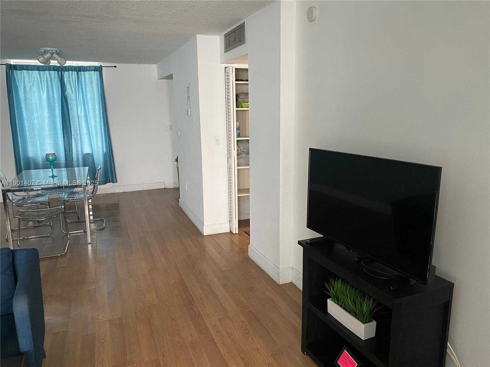 Small Image of 1732 MERIDIAN AVE #502, Miami Beach Number 20