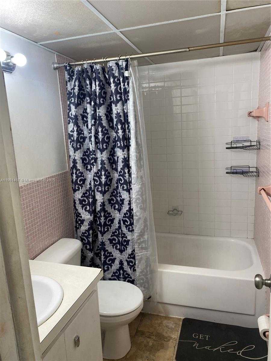 Small Image of 1732 MERIDIAN AVE #502, Miami Beach Number 5