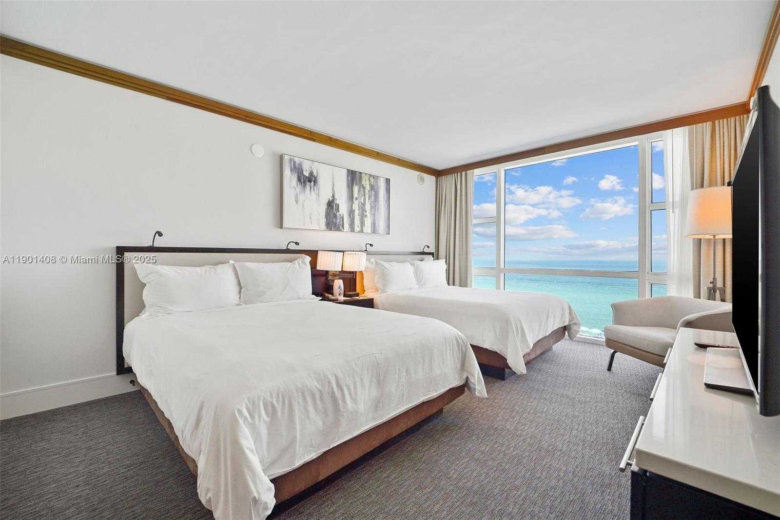 Small Image of 6801 COLLINS AVE #422, Miami Beach Number 12