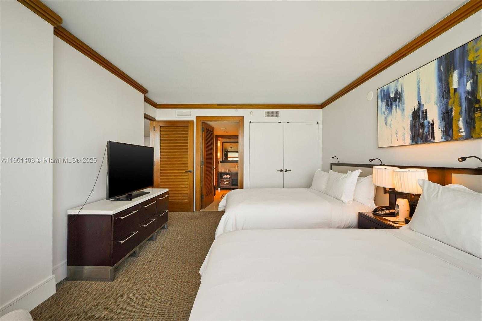 Small Image of 6801 COLLINS AVE #422, Miami Beach Number 14