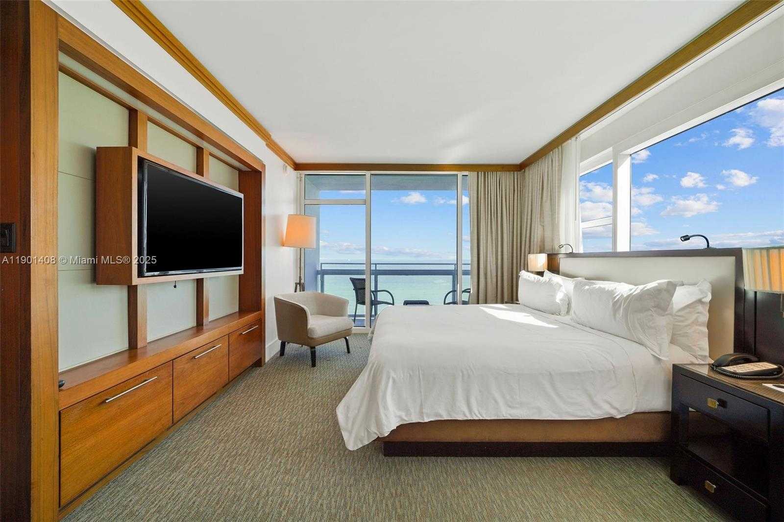 Small Image of 6801 COLLINS AVE #422, Miami Beach Number 19