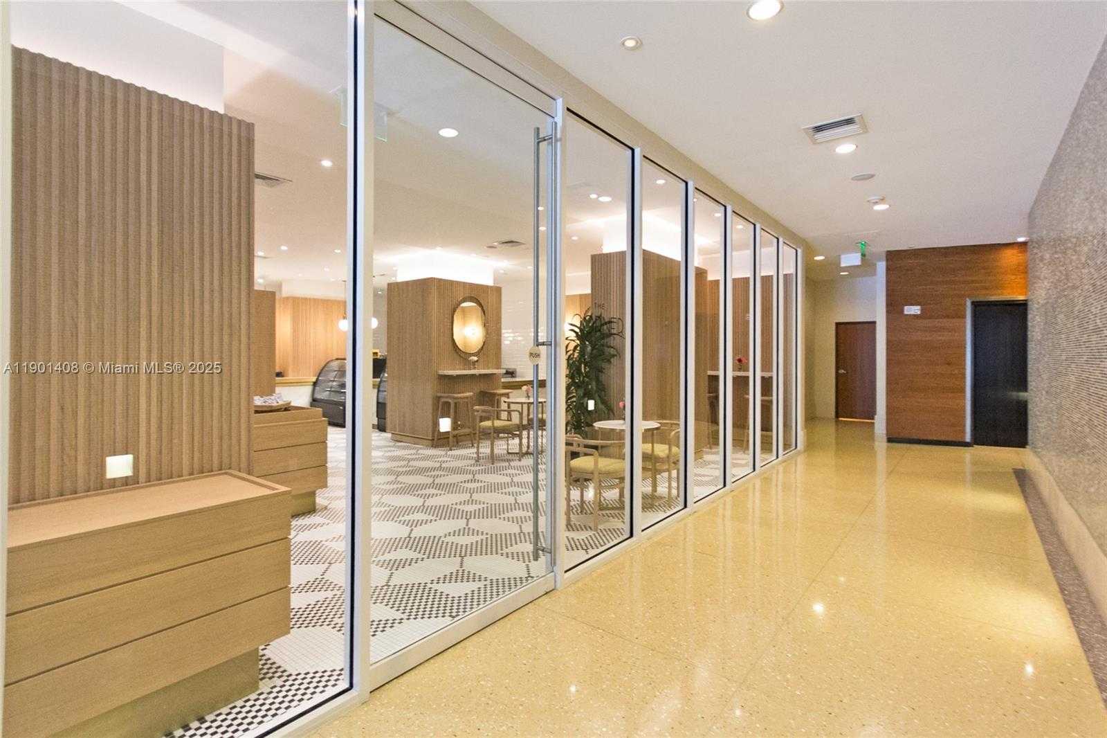 Small Image of 6801 COLLINS AVE #422, Miami Beach Number 42