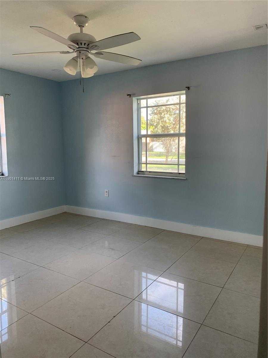 Small Image of 7331 SOUTH WEST 16TH ST, Miami Number 3