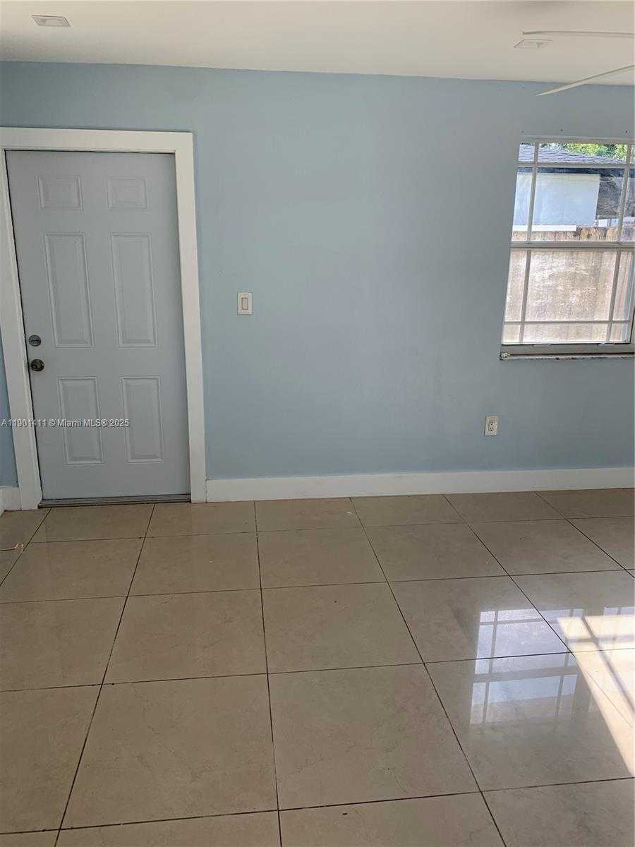 Small Image of 7331 SOUTH WEST 16TH ST, Miami Number 9