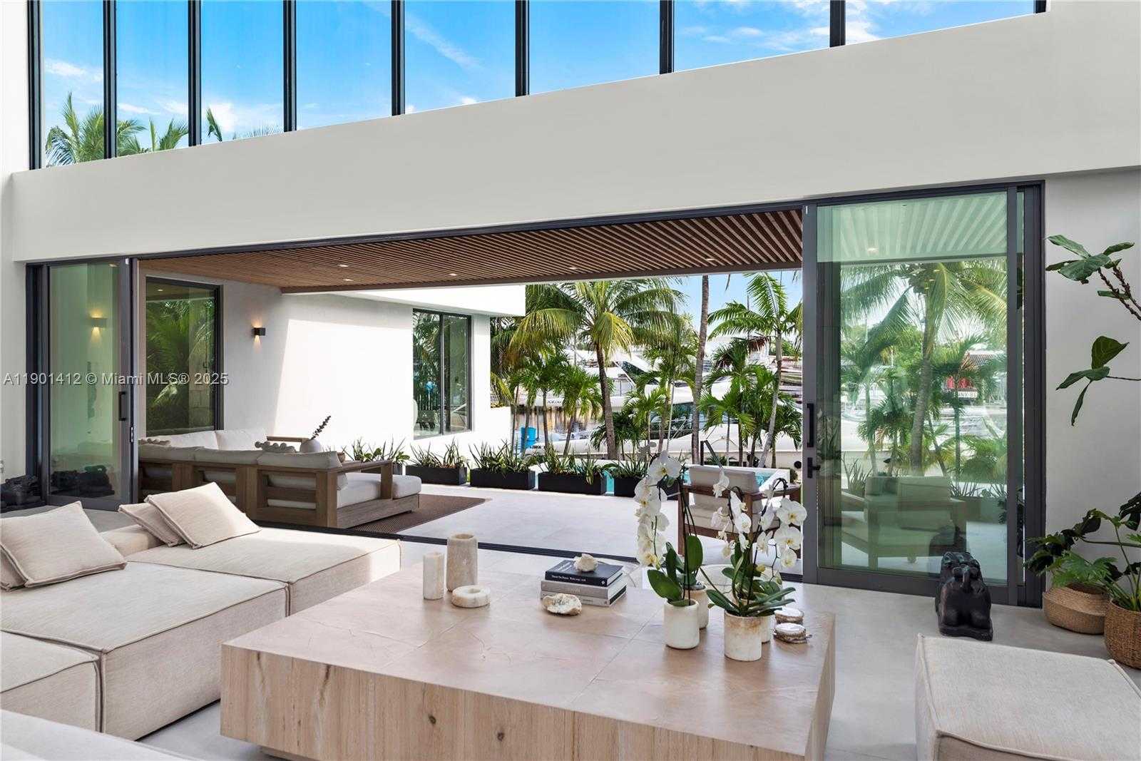 Small Image of 773 NORTH EAST 77TH TER, Miami Number 11