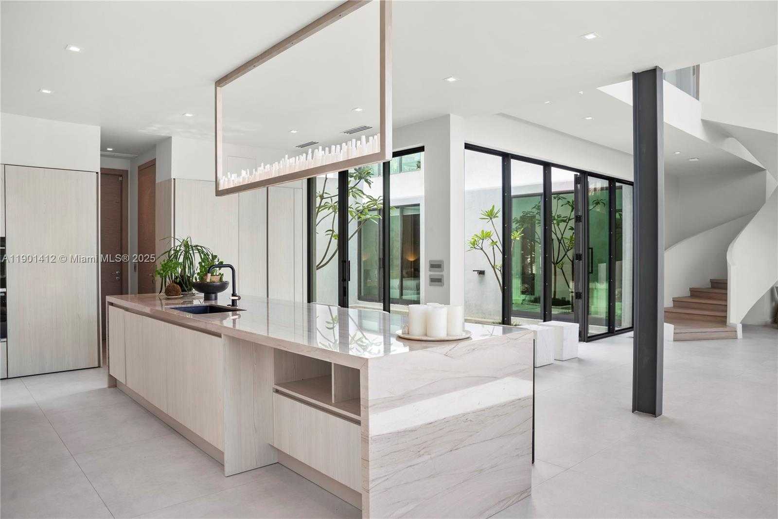 Small Image of 773 NORTH EAST 77TH TER, Miami Number 15