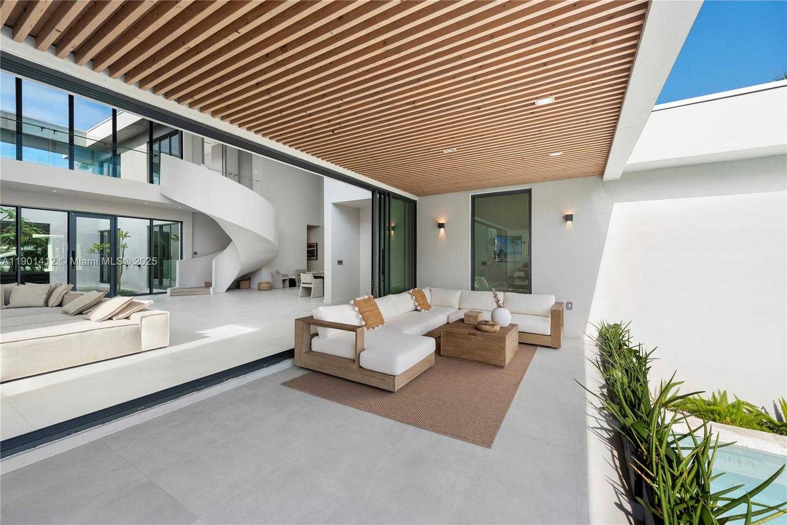 Small Image of 773 NORTH EAST 77TH TER, Miami Number 20