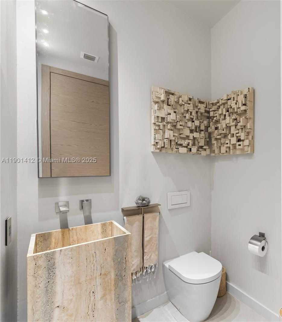 Small Image of 773 NORTH EAST 77TH TER, Miami Number 45