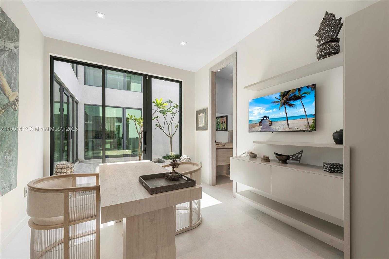 Small Image of 773 NORTH EAST 77TH TER, Miami Number 51