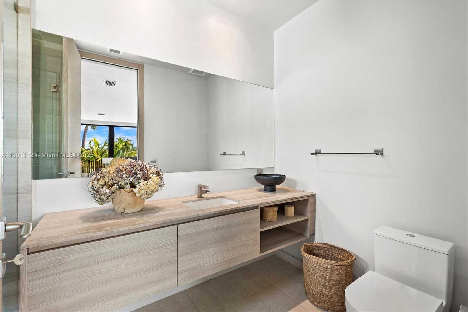 Small Image of 773 NORTH EAST 77TH TER, Miami Number 54