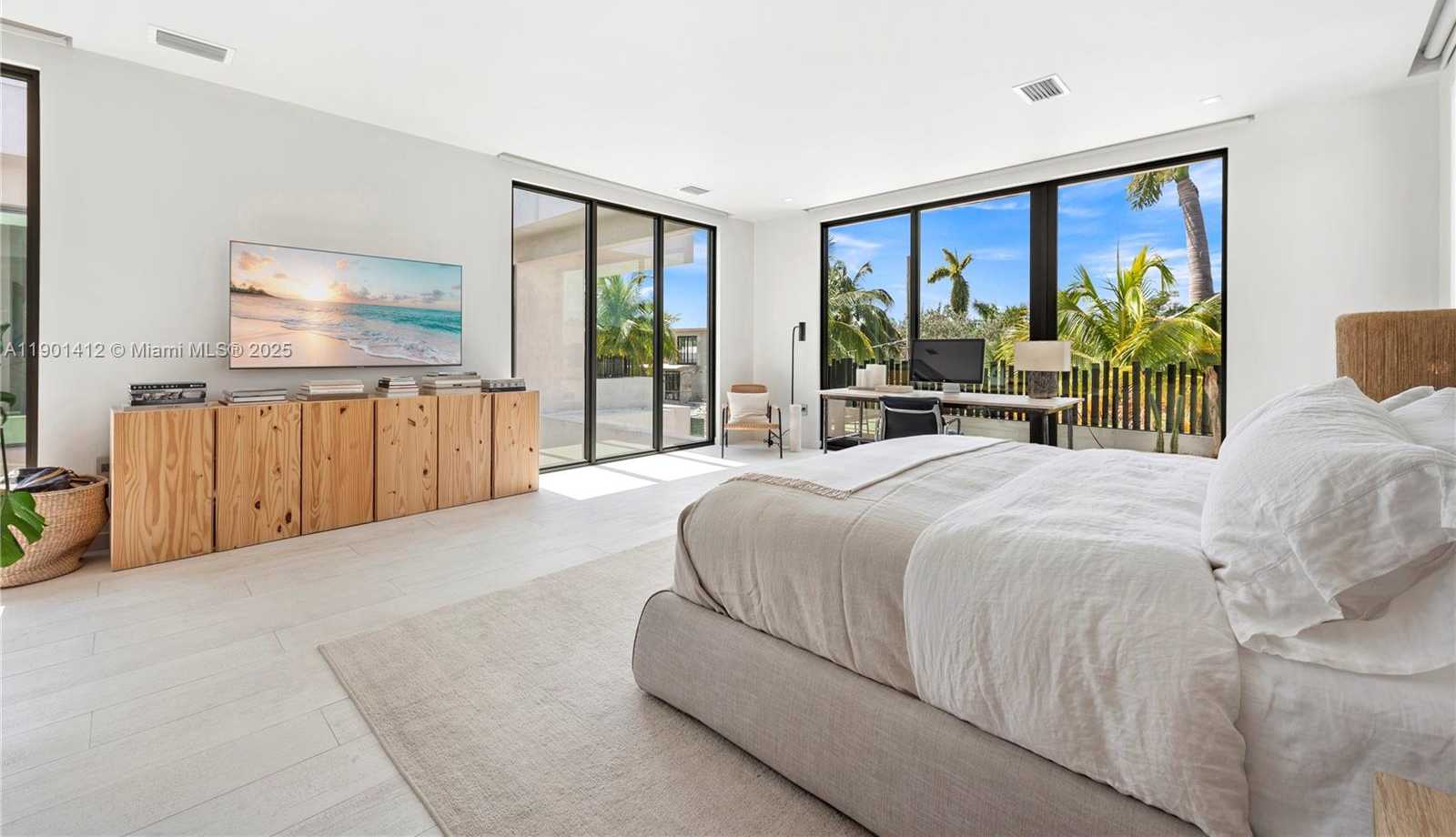 Small Image of 773 NORTH EAST 77TH TER, Miami Number 56