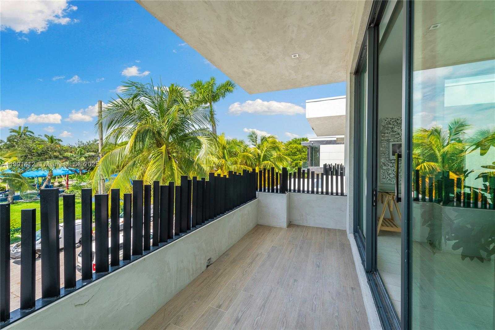 Small Image of 773 NORTH EAST 77TH TER, Miami Number 63