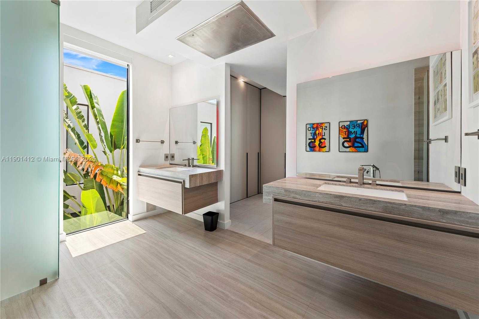 Small Image of 773 NORTH EAST 77TH TER, Miami Number 68