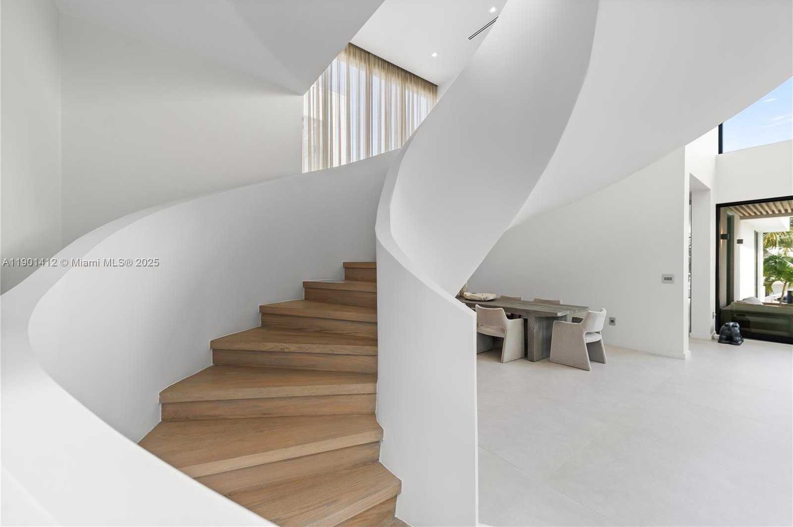 Small Image of 773 NORTH EAST 77TH TER, Miami Number 7