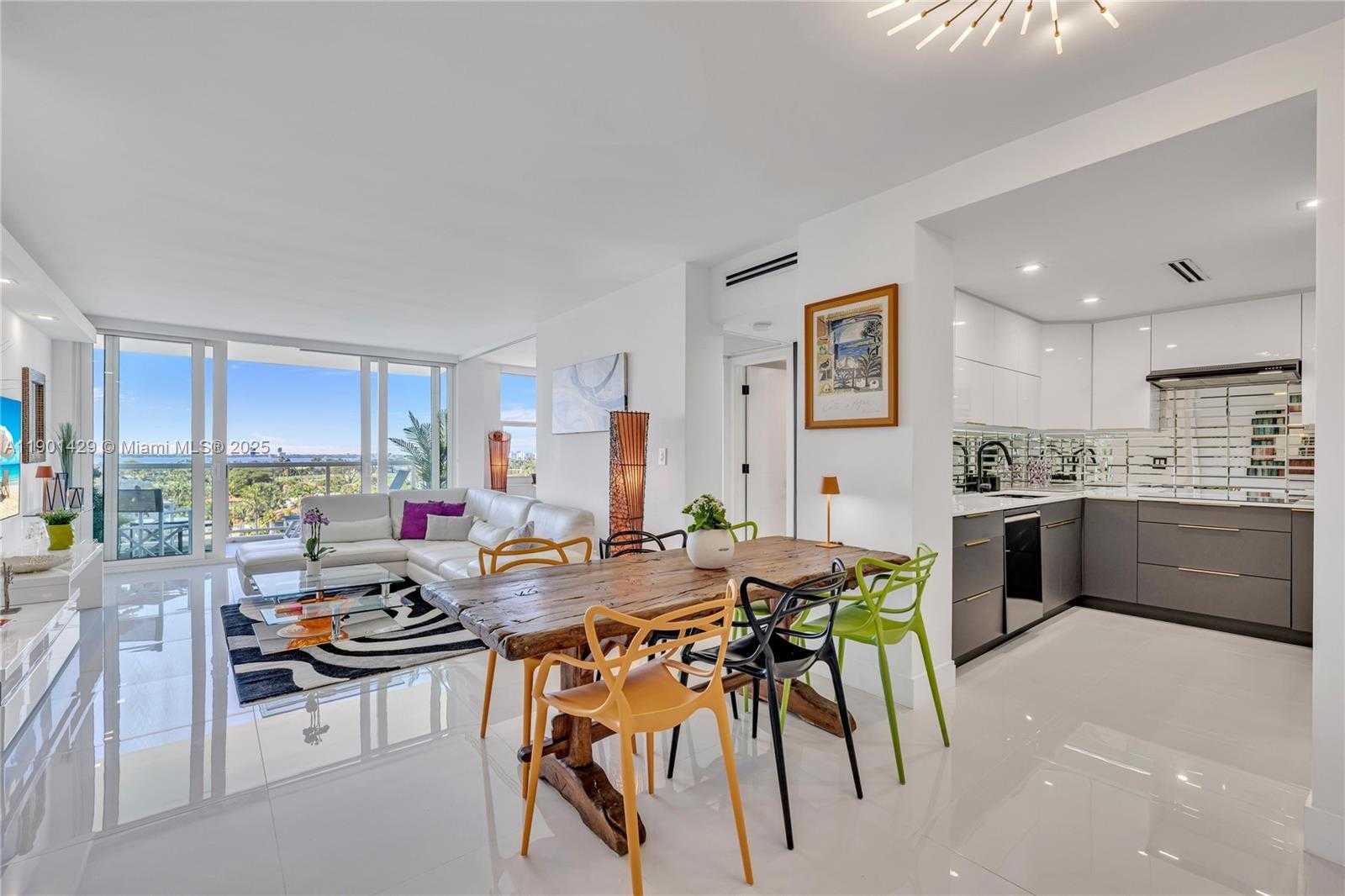 Small Image of 5600 COLLINS AVE #10H, Miami Beach Number 16
