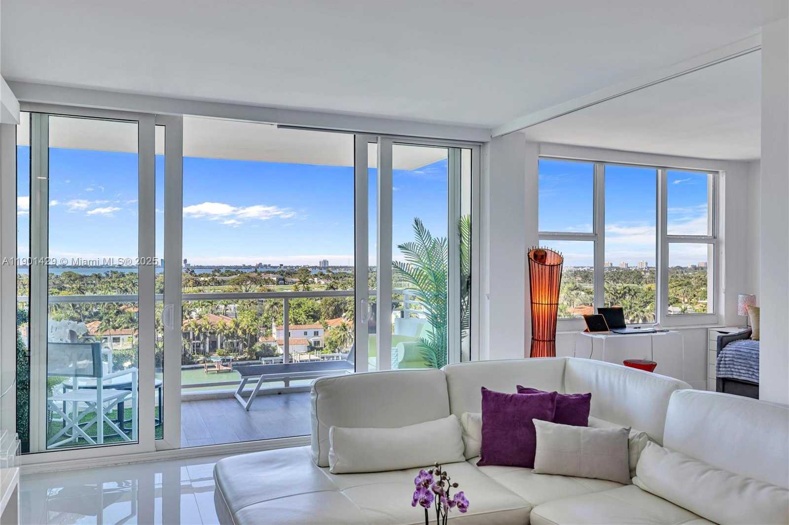 Small Image of 5600 COLLINS AVE #10H, Miami Beach Number 17