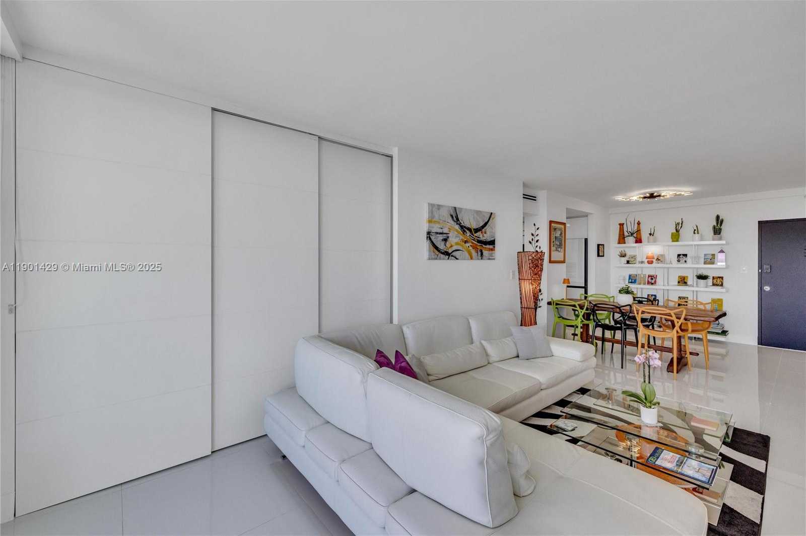 Small Image of 5600 COLLINS AVE #10H, Miami Beach Number 19