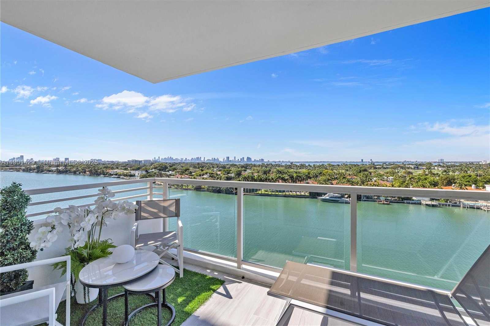 Small Image of 5600 COLLINS AVE #10H, Miami Beach Number 25