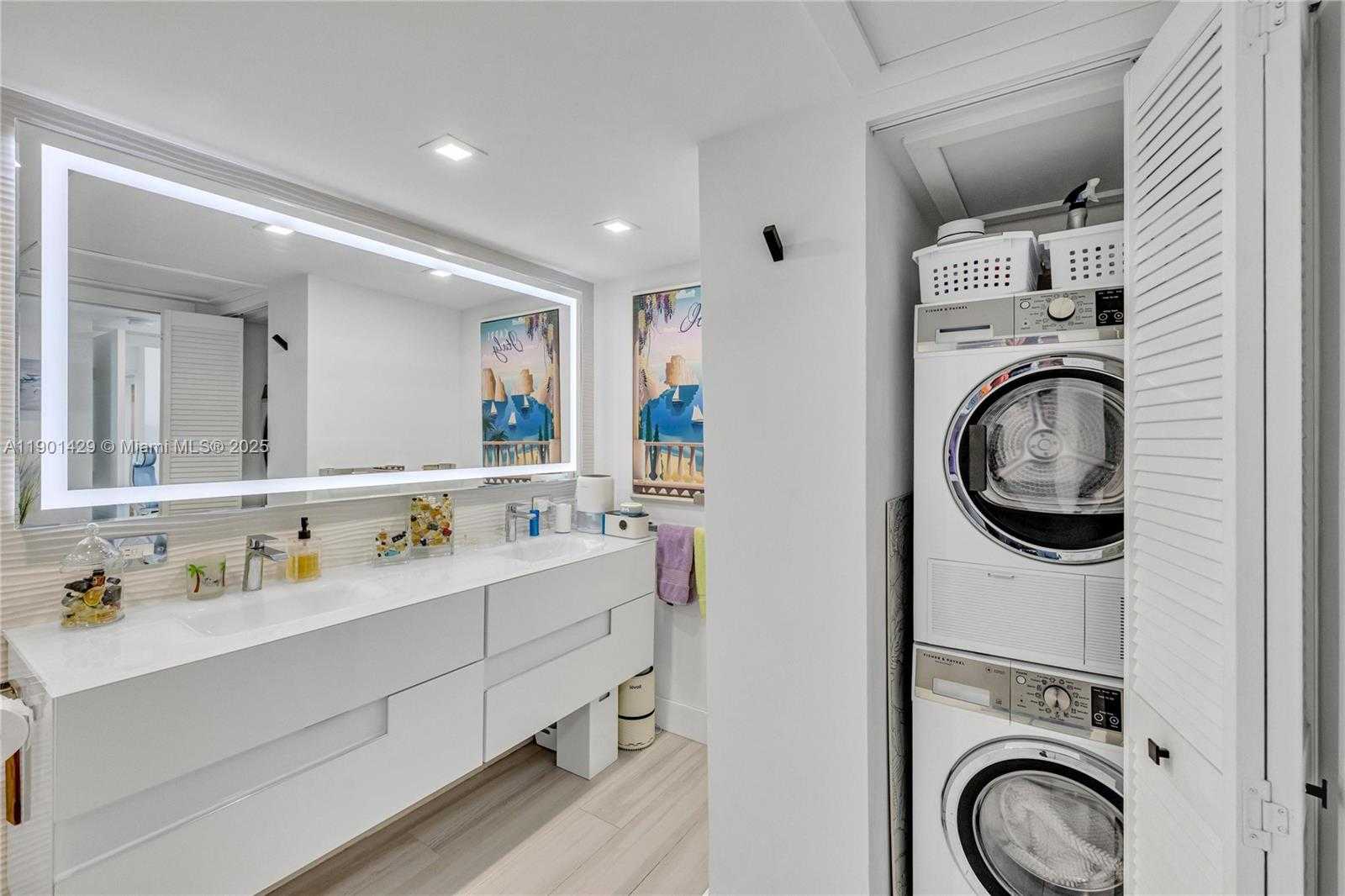 Small Image of 5600 COLLINS AVE #10H, Miami Beach Number 38