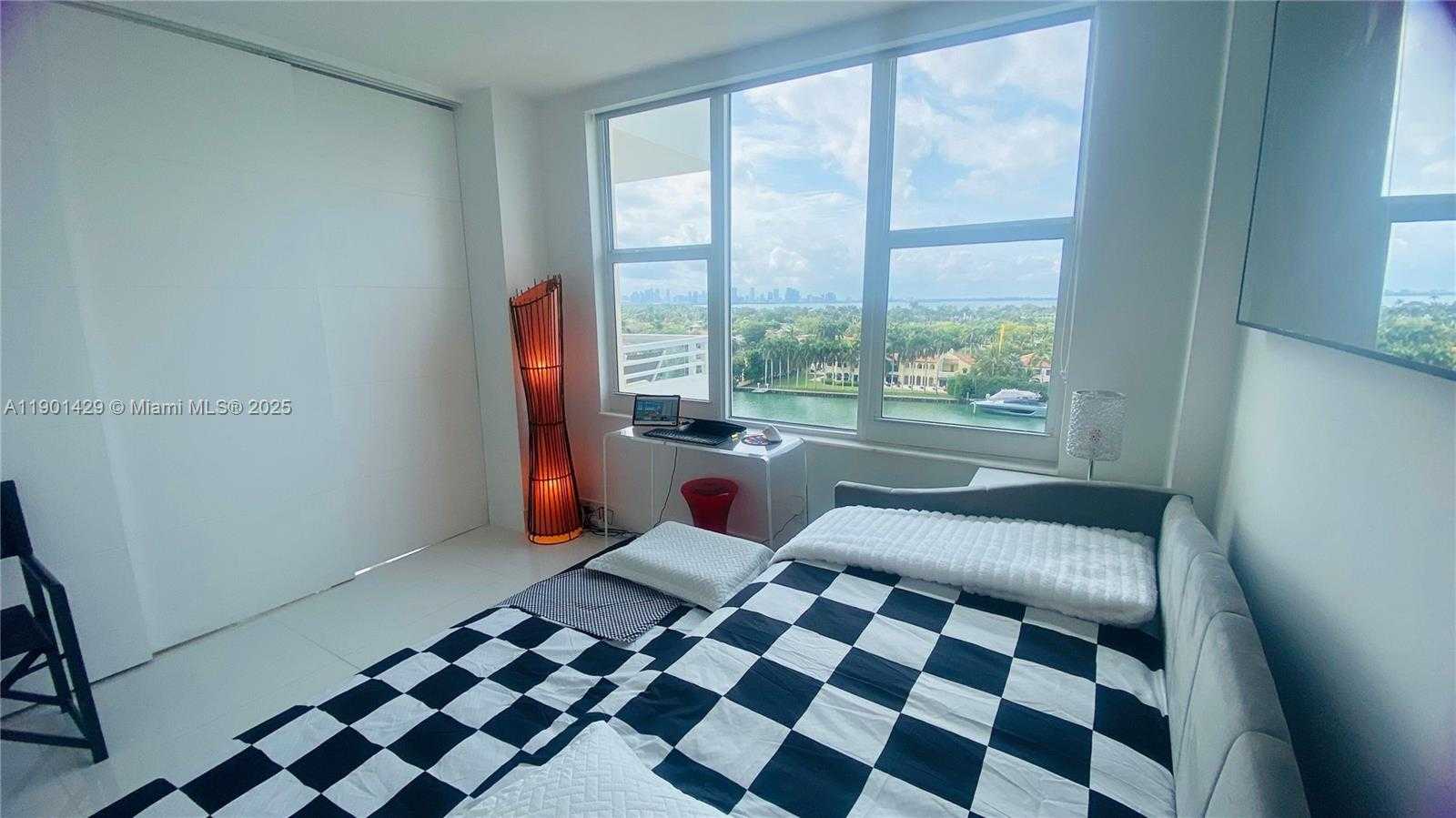Small Image of 5600 COLLINS AVE #10H, Miami Beach Number 45