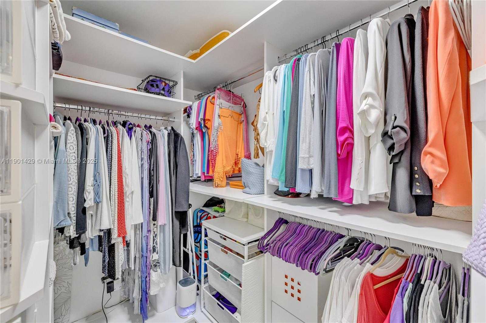 Small Image of 5600 COLLINS AVE #10H, Miami Beach Number 47