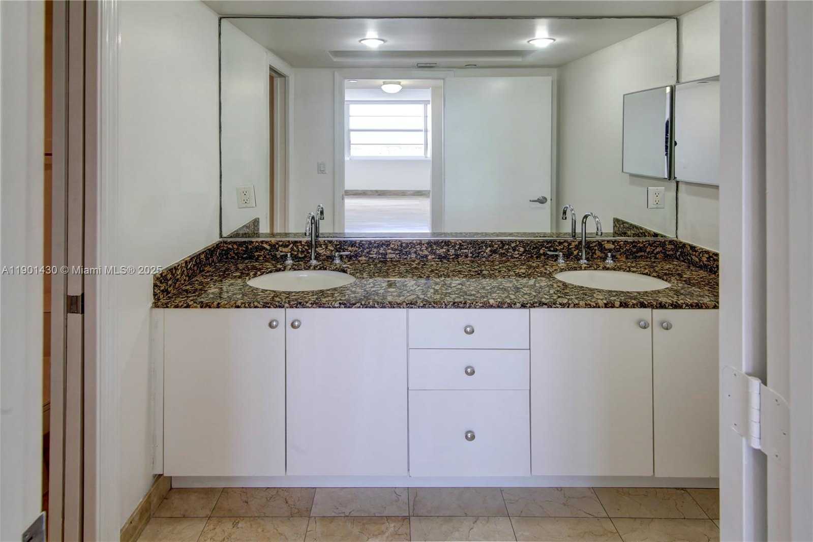 Small Image of 6917 COLLINS AVE #1622, Miami Beach Number 13