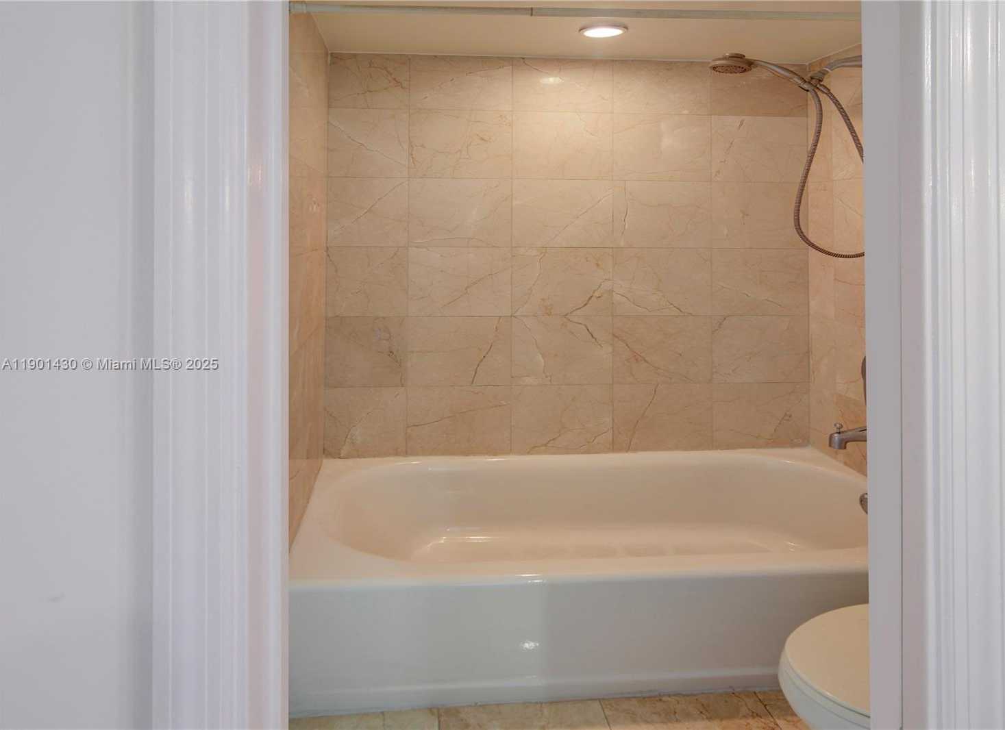 Small Image of 6917 COLLINS AVE #1622, Miami Beach Number 14