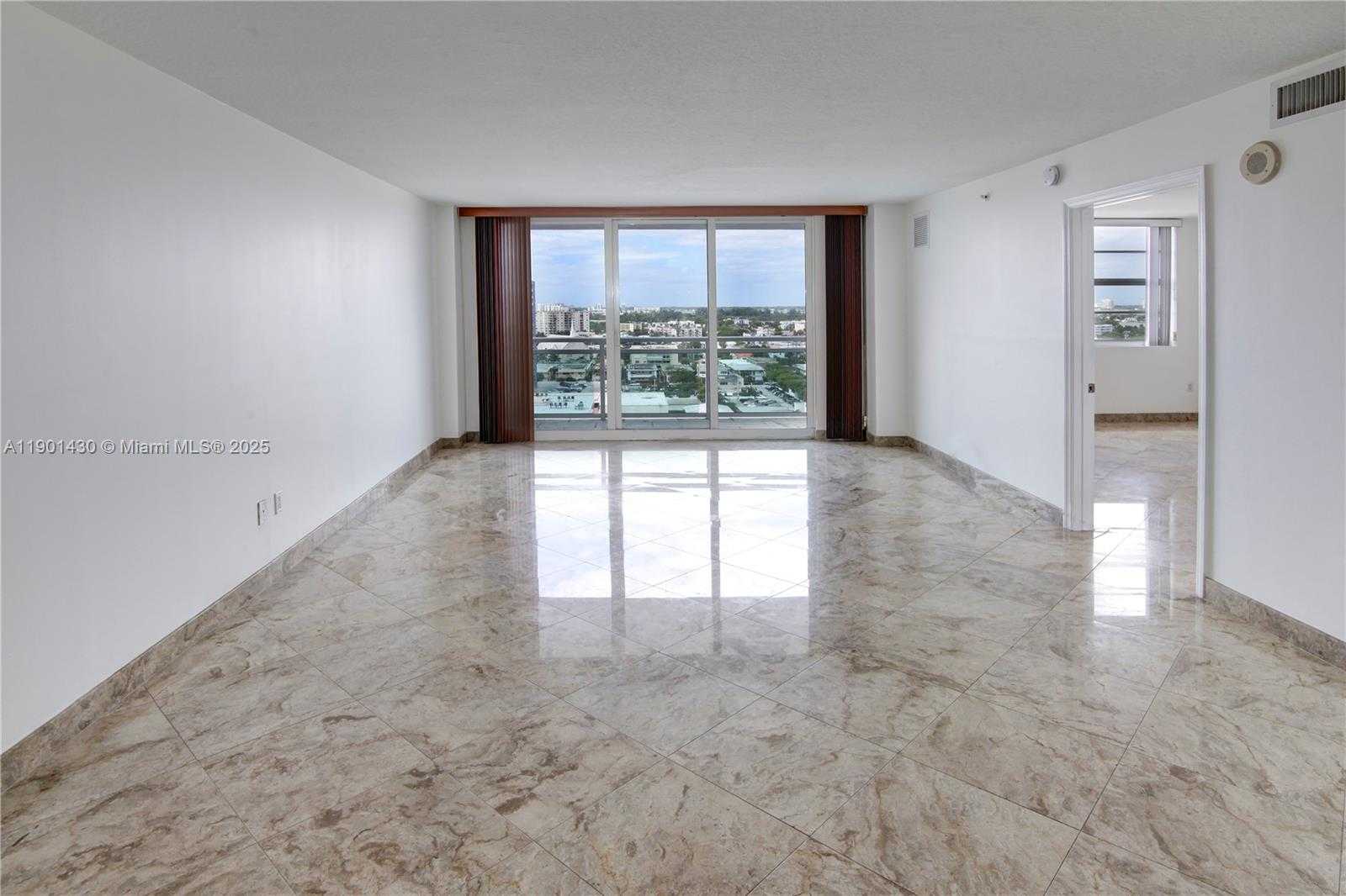 Small Image of 6917 COLLINS AVE #1622, Miami Beach Number 3